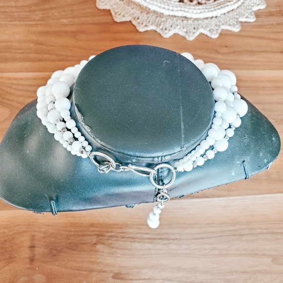 Layered bauble necklace - Picture 2 of 3